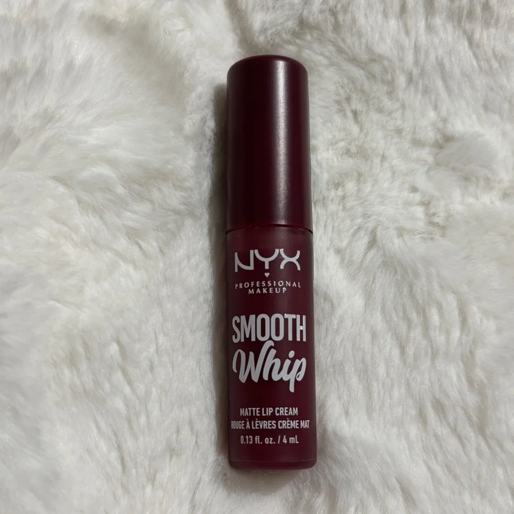 NYX Smooth Whip Matte Lip Cream‎ - 08 Fuzzy Slippers - Vegan Liquid Lipstick 4mL